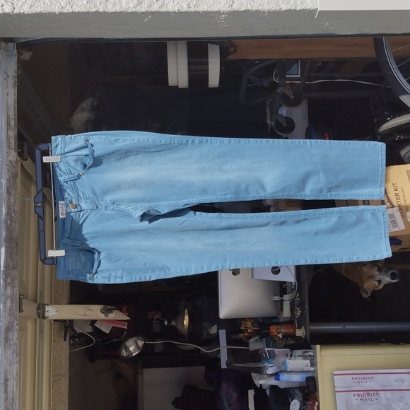 Mudd Yo! blue jeans size 18 1/2, NWOT, stretch, bleached, vertical copper lines - Picture 5 of 5